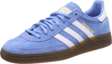 Chaussures adidas Spezial .